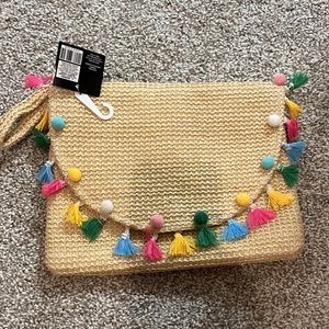 Straw clutch